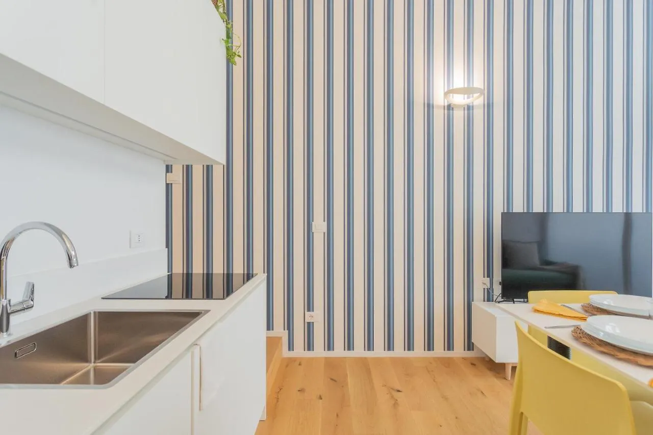 A Step From The Lake Apartment By Rent All Como