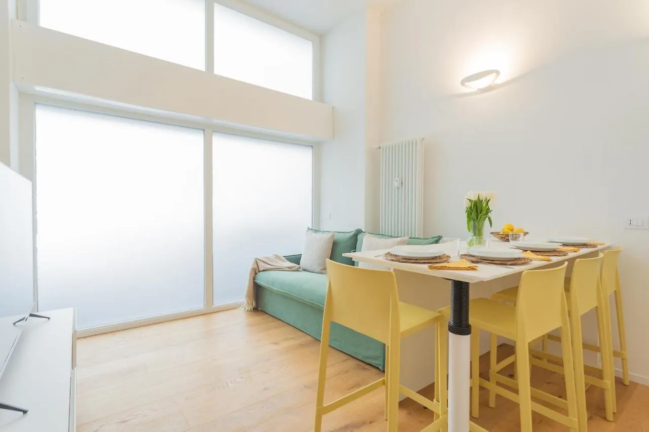 A Step From The Lake Apartment By Rent All Como
